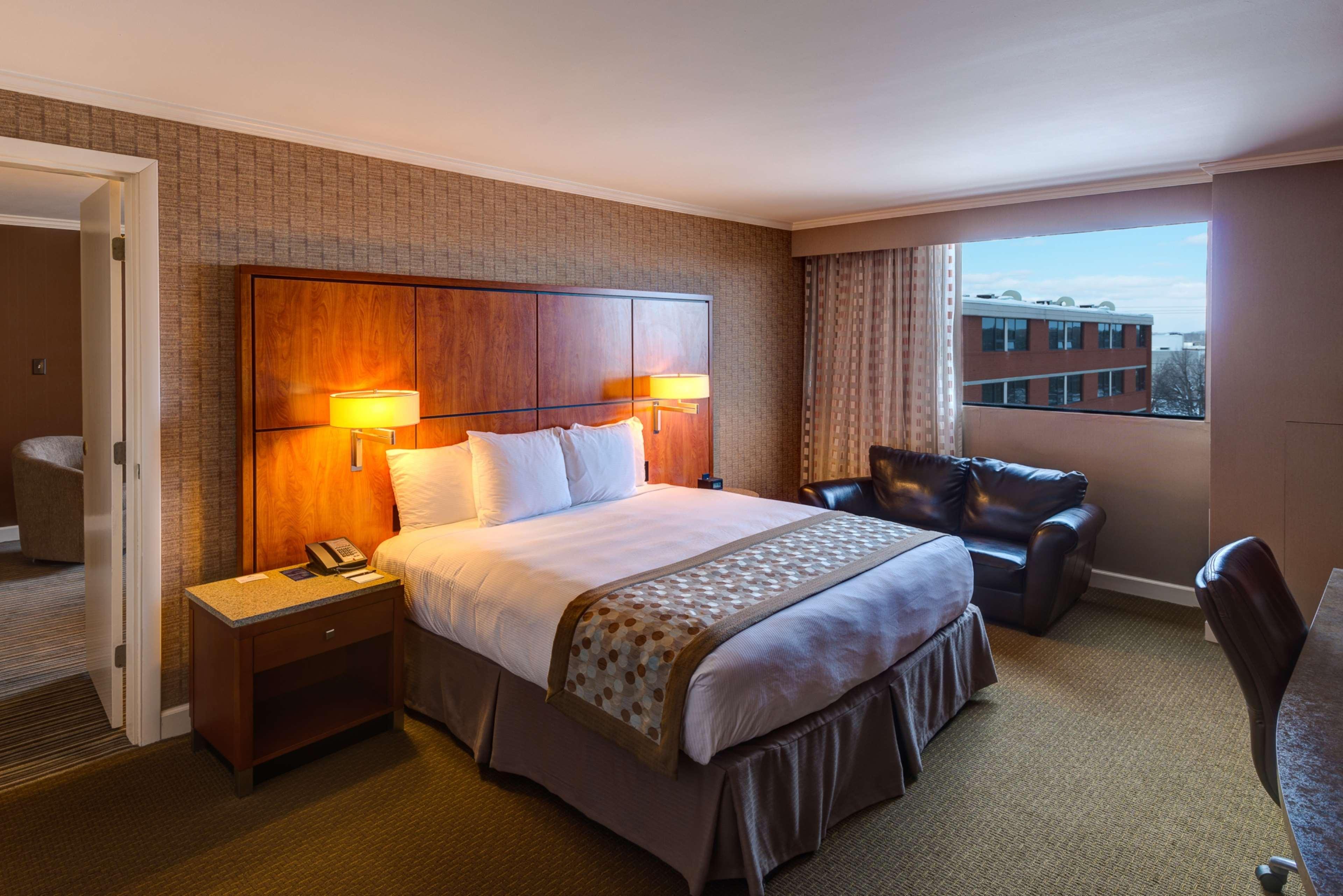 Doubletree By Hilton Akron Fairlawn Exterior foto