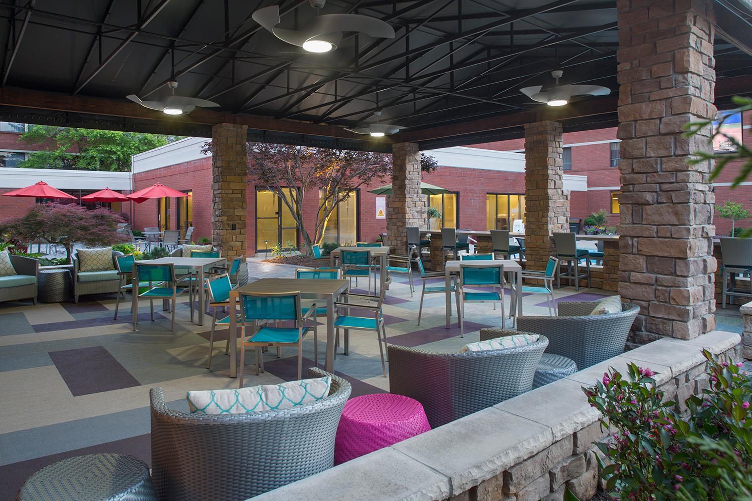 Doubletree By Hilton Akron Fairlawn Exterior foto